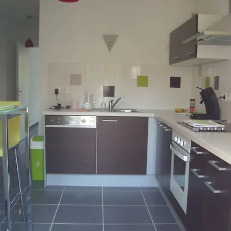 Cyr Sur 80 M De La La Marseillaise Apartamento *